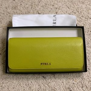 FURLA Long Wallet in Jade Green